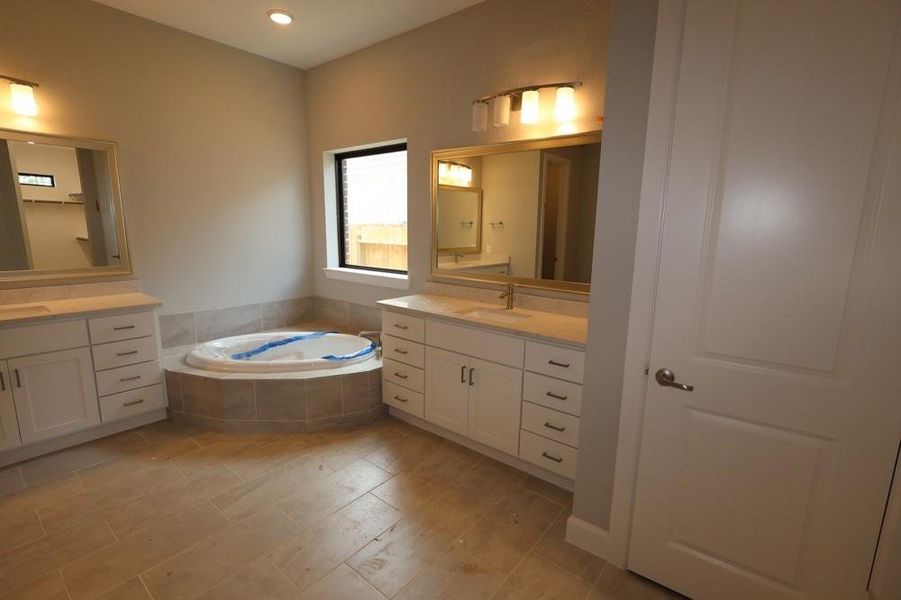 Image 25 of a home in The Meadows at Imperial Oaks.