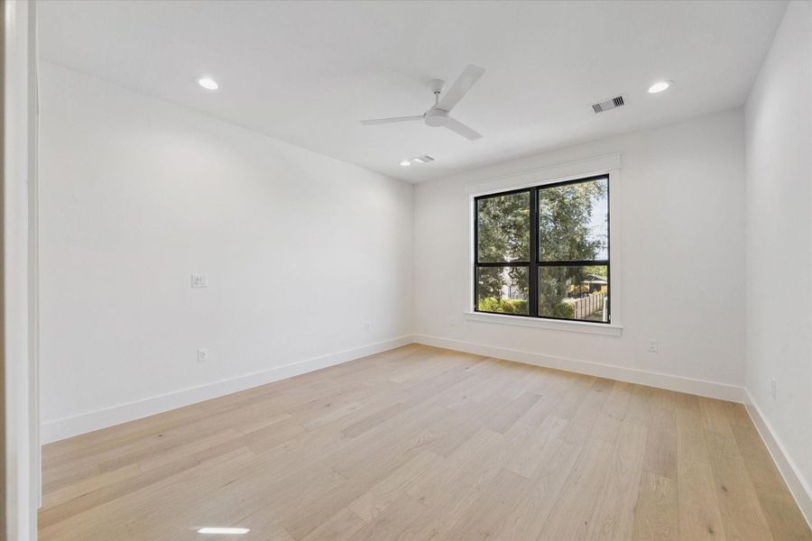 Secondary Bedroom Secondary Bedroom