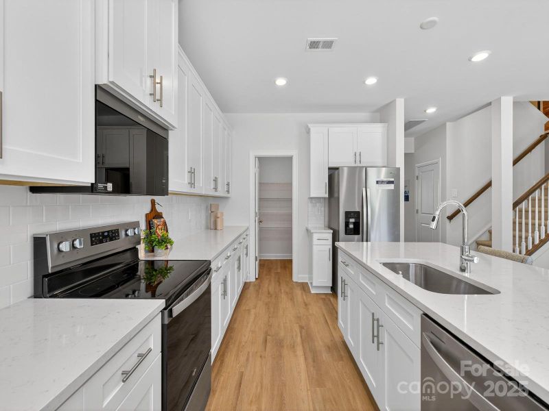 Furnished interior view inside a new home in Nelson's Creek, Mocksville (Image 17). Furnished interior view inside a new home in Nelson's Creek, Mocksville (Image 17).