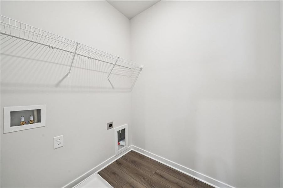 Spacious, unfurnished interior of a new home in Rosewood Lake Estates, Hoschton (Image 43).