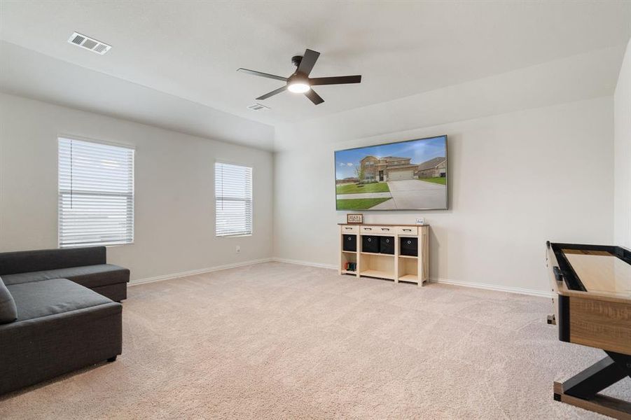 Furnished interior view inside a new home in Northstar, Haslet (Image 6).