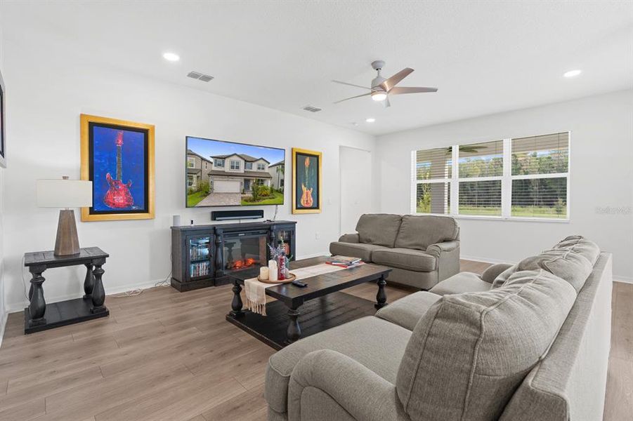 Furnished interior view inside a new home in , Tampa (Image 46).