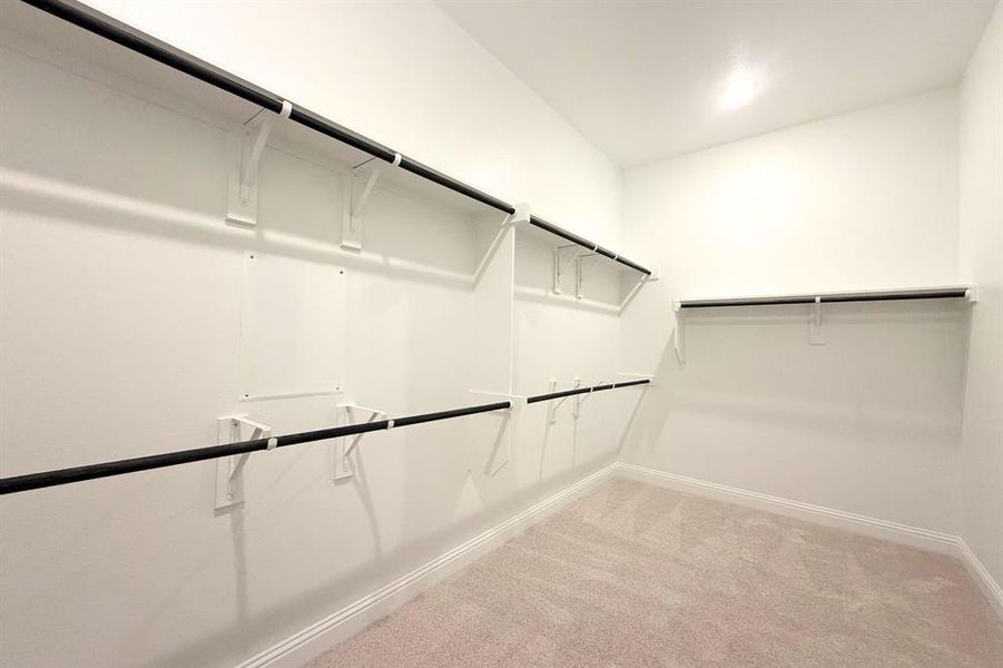 Spacious, unfurnished interior of a new home in Eagle’s Estates, Burleson (Image 20).