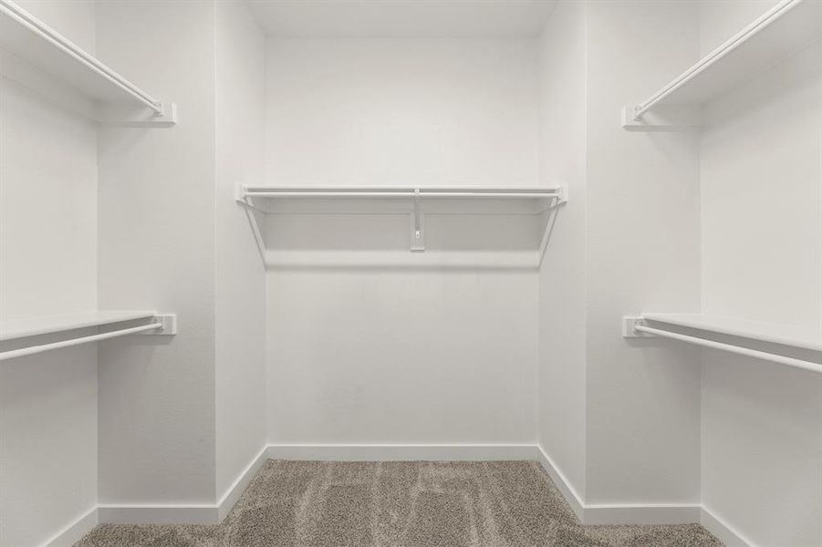 1827 Azalea_2282_Cypress II_Closet