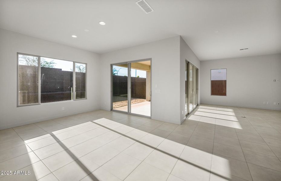 Cafe/Gathering Room Cafe/Gathering Room