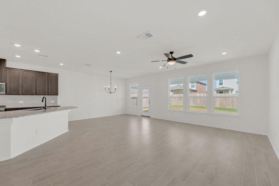 Spacious, unfurnished interior of a new home in Salerno - Classic Collection, Round Rock (Image 6).