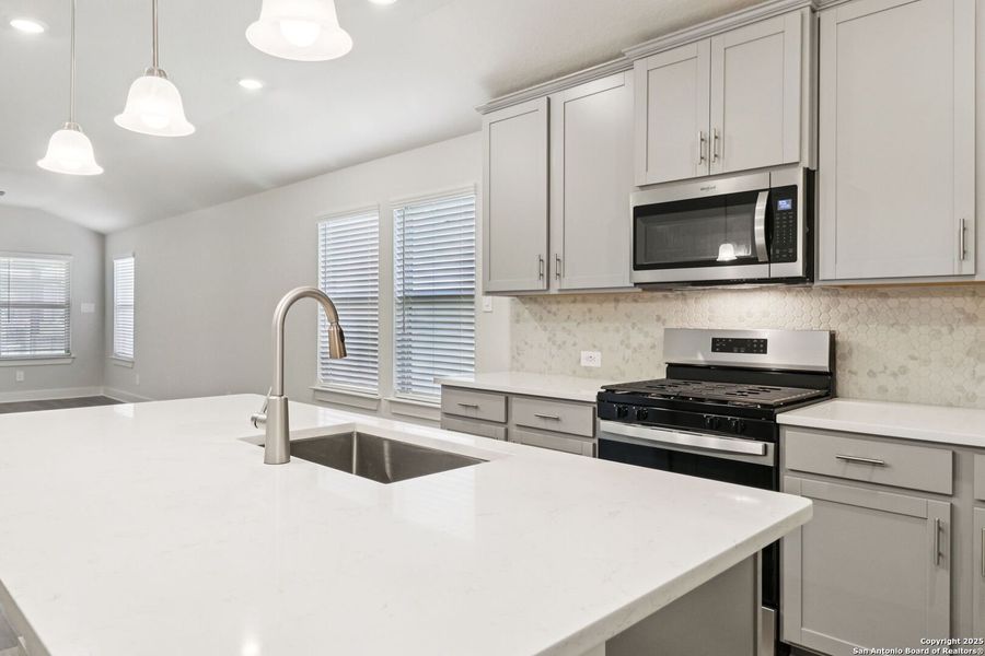 Furnished interior view inside a new home in Scenic Crest - Premier Series, Boerne (Image 13). Furnished interior view inside a new home in Scenic Crest - Premier Series, Boerne (Image 13).