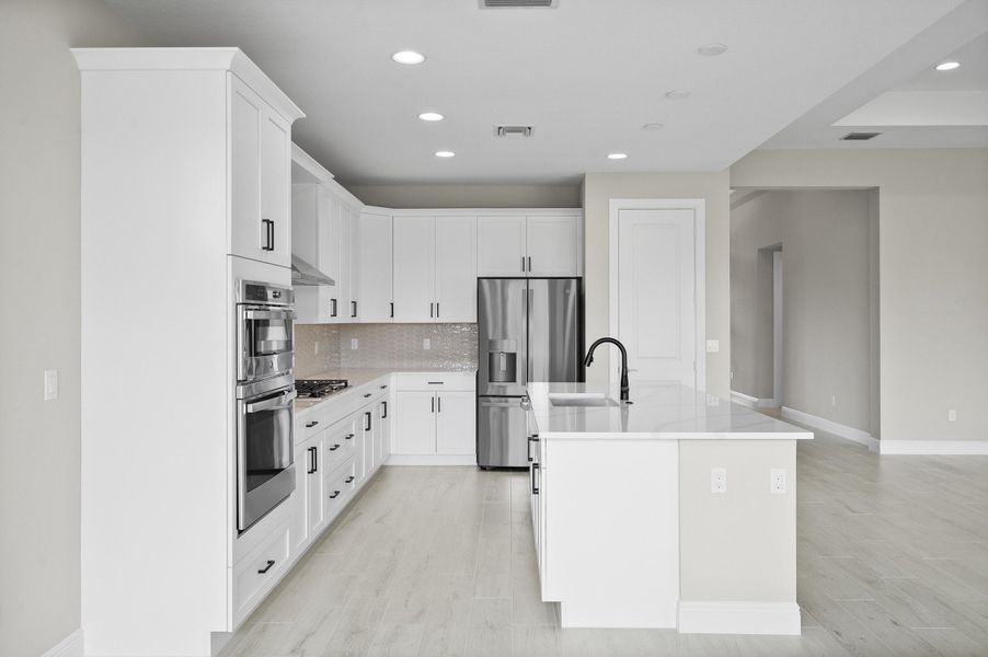 6414 High Pointe Circle_Cap Grande_Lot 1