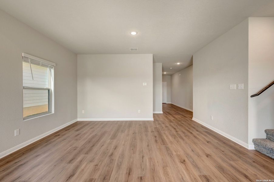 Spacious, unfurnished interior of a new home in Paloma Park, Converse (Image 48).