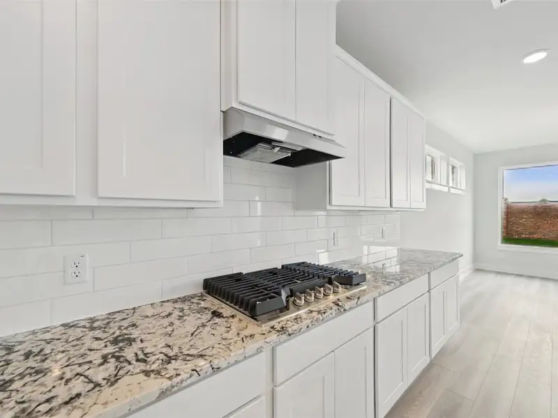 Furnished interior view inside a new home in Lago Mar, Texas City (Image 10).