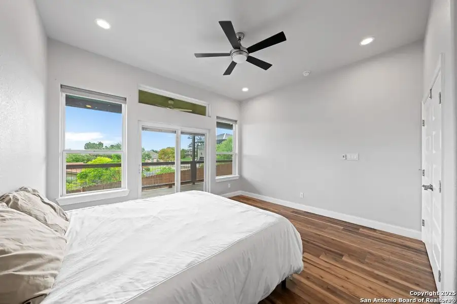 Furnished interior view inside a new home in , Kerrville (Image 8).