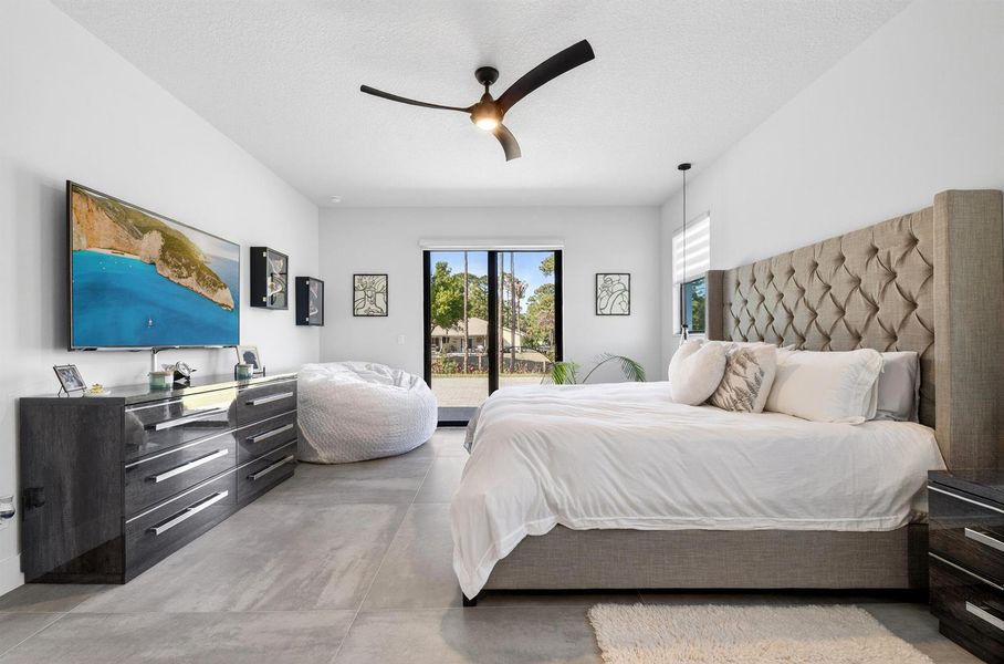 Master Bedroom 4