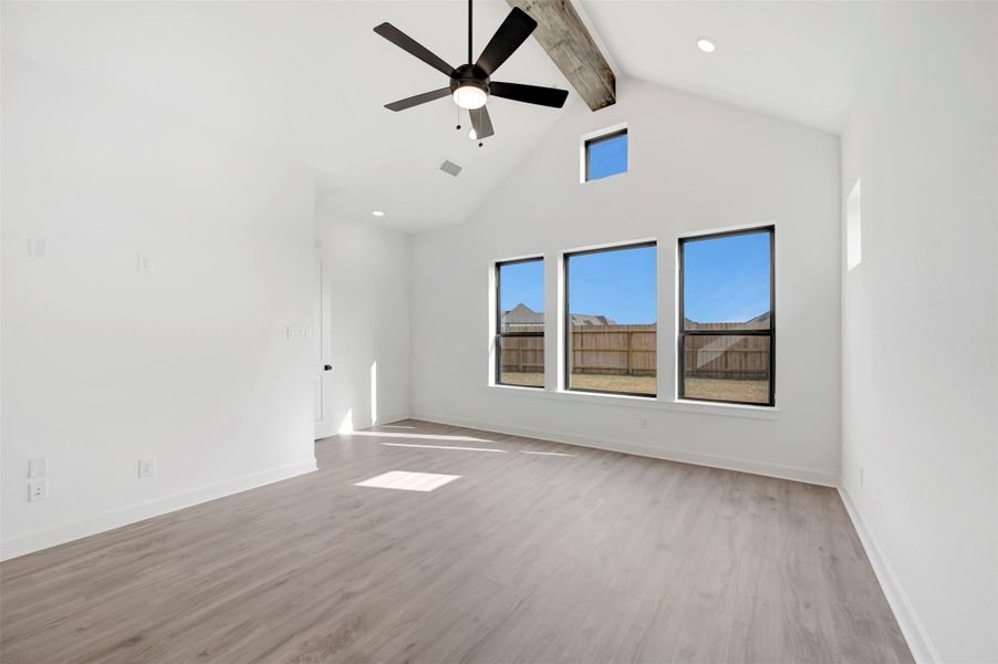 Spacious, unfurnished interior of a new home in The Meadows at Imperial Oaks, Conroe (Image 23). Spacious, unfurnished interior of a new home in The Meadows at Imperial Oaks, Conroe (Image 23).