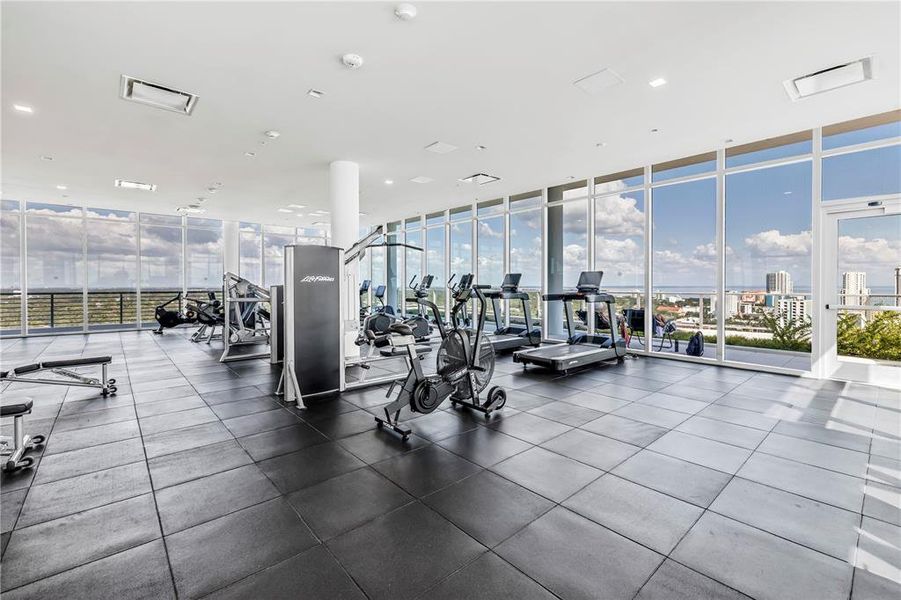 Community amenities in , St. Petersburg (Image 23). Community amenities in , St. Petersburg (Image 23).