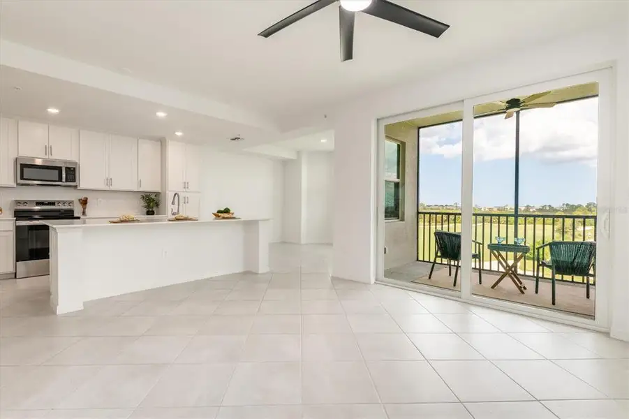 Furnished interior view inside a new home in , Venice (Image 12).