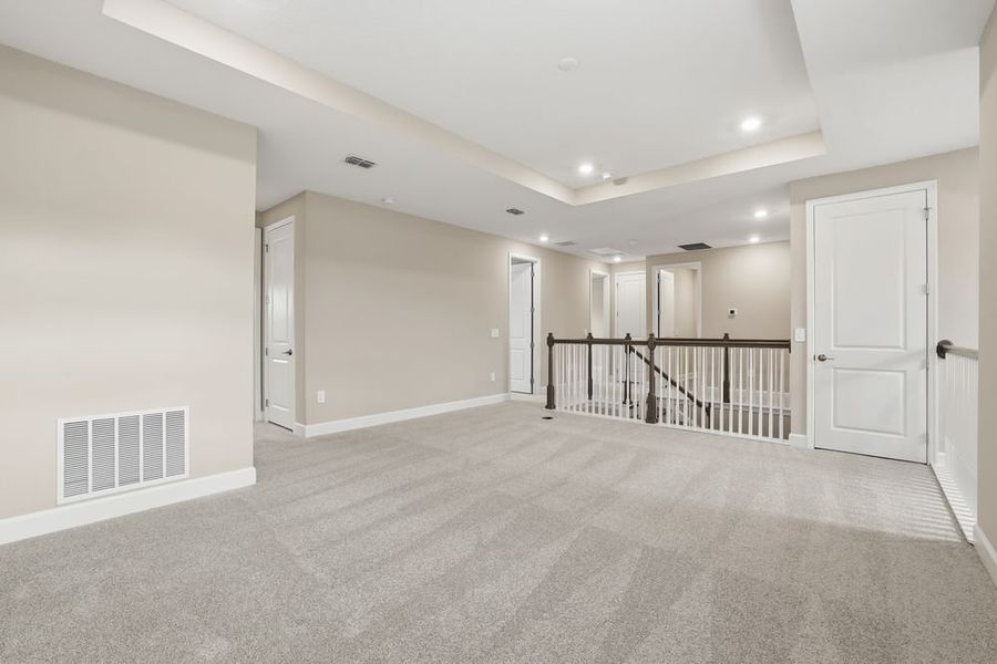 Spacious, unfurnished interior of a new home in Timber Ridge, Plant City (Image 21).