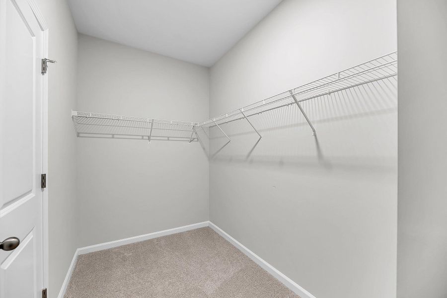 Spacious, unfurnished interior of a new home in Sweetgrass Station, Summerville (Image 34).