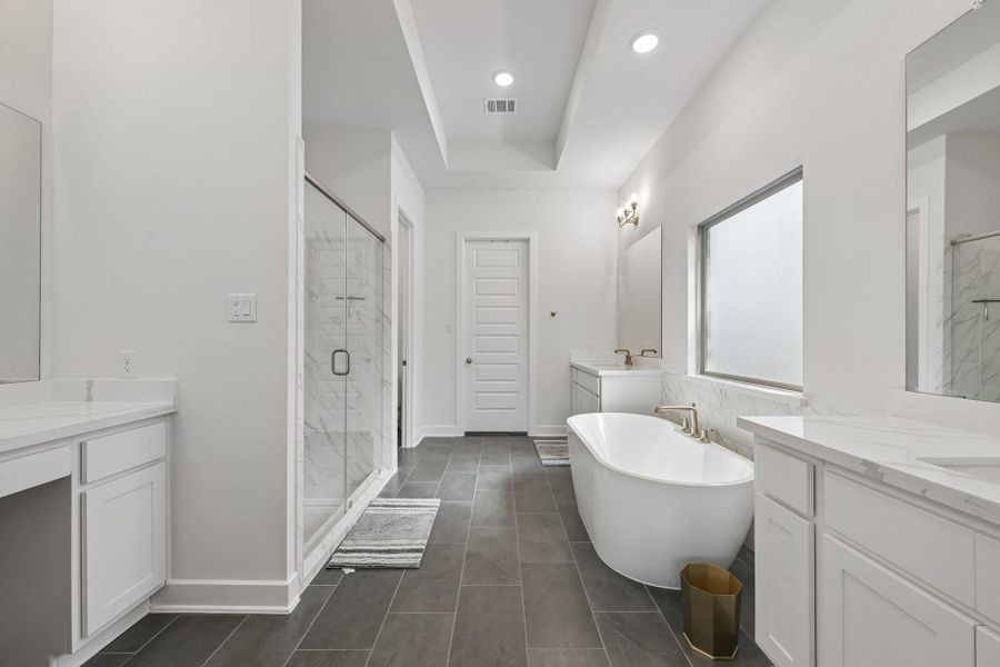 Furnished interior view inside a new home in The Woodlands Hills, Willis (Image 16).