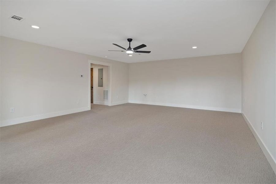 Spacious, unfurnished interior of a new home in , Ellijay (Image 25).
