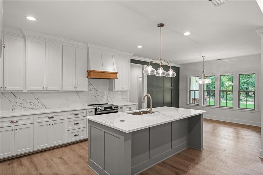 Furnished interior view inside a new home in , Grand Saline (Image 16).