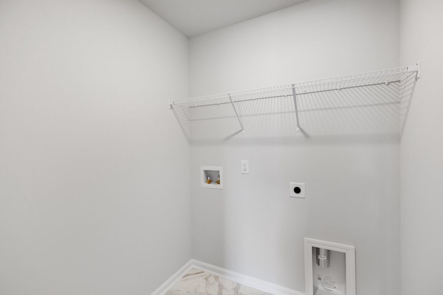 Spacious, unfurnished interior of a new home in , Summerville (Image 21).