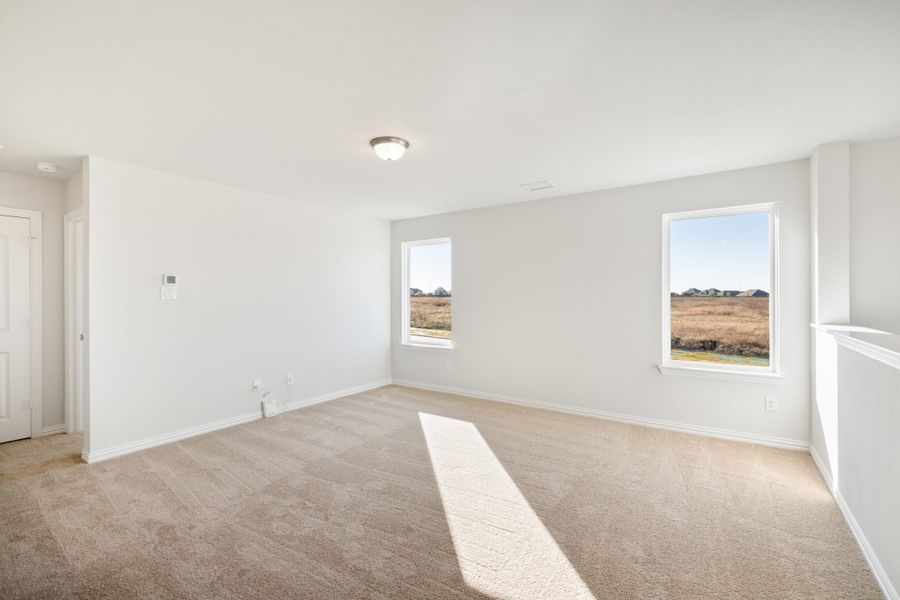 Spacious, unfurnished interior of a new home in Elevon, Lavon (Image 32).