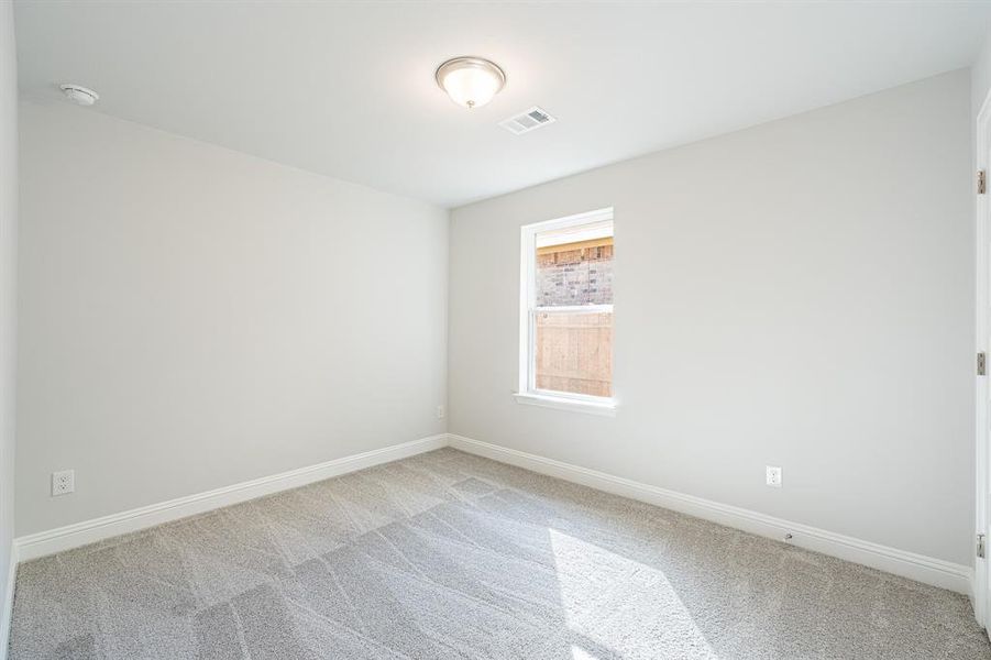 Spacious, unfurnished interior of a new home in Stonebrooke, Conroe (Image 16).