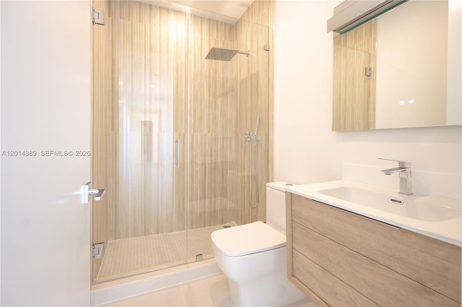 Furnished interior view inside a new home in , Doral (Image 49).