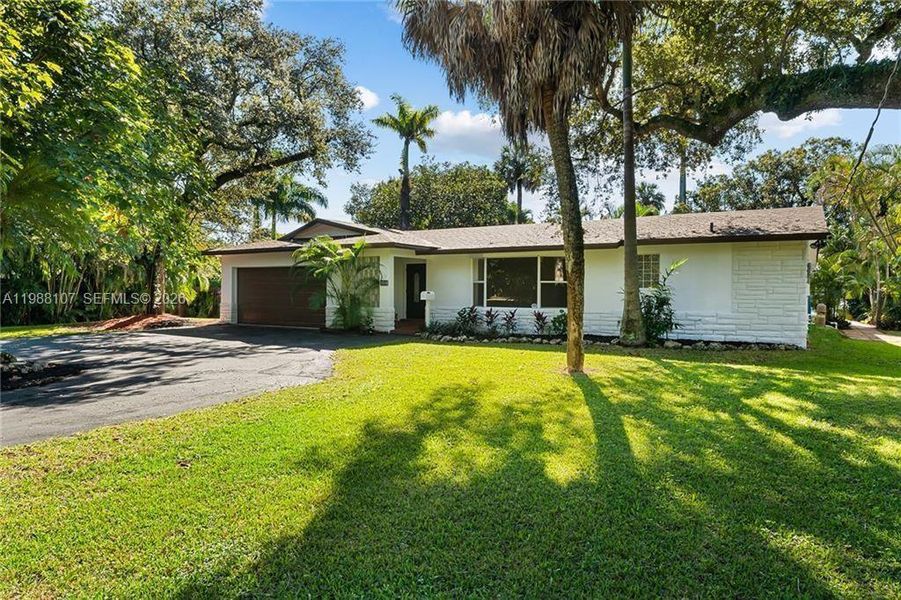 Image 40 of a home in .