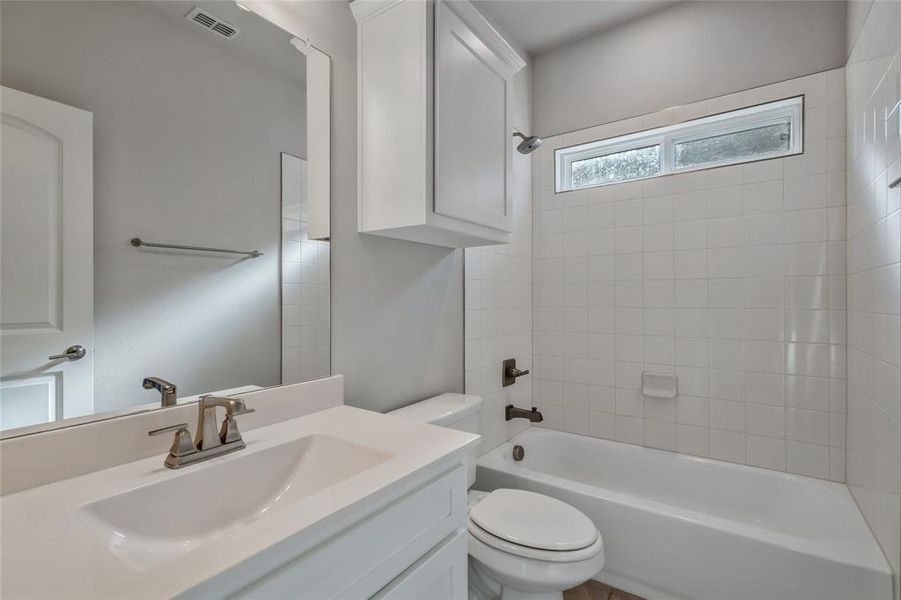 Furnished interior view inside a new home in , Celina (Image 12).