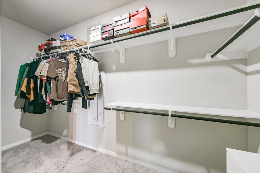 Owner's Walk-in closet Owner's Walk-in closet