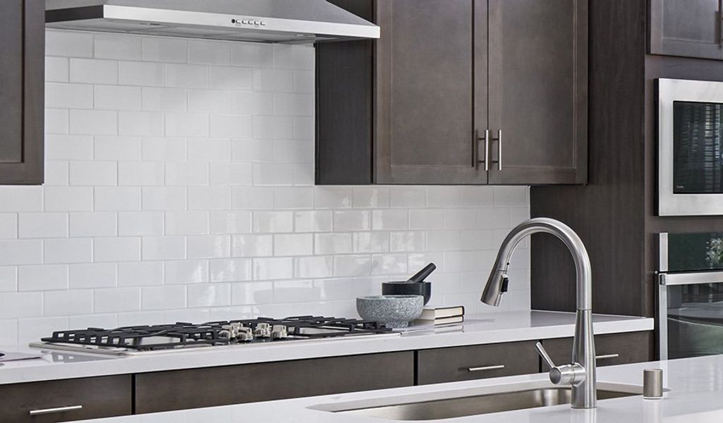 Coronado-L723-Stonehaven Kitchen