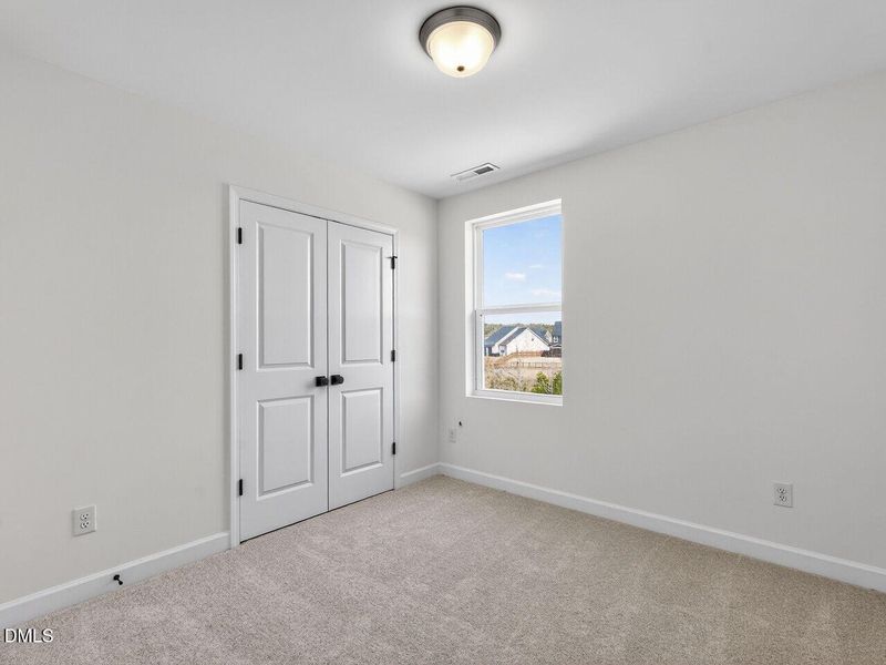 031-1280x960-bedroom