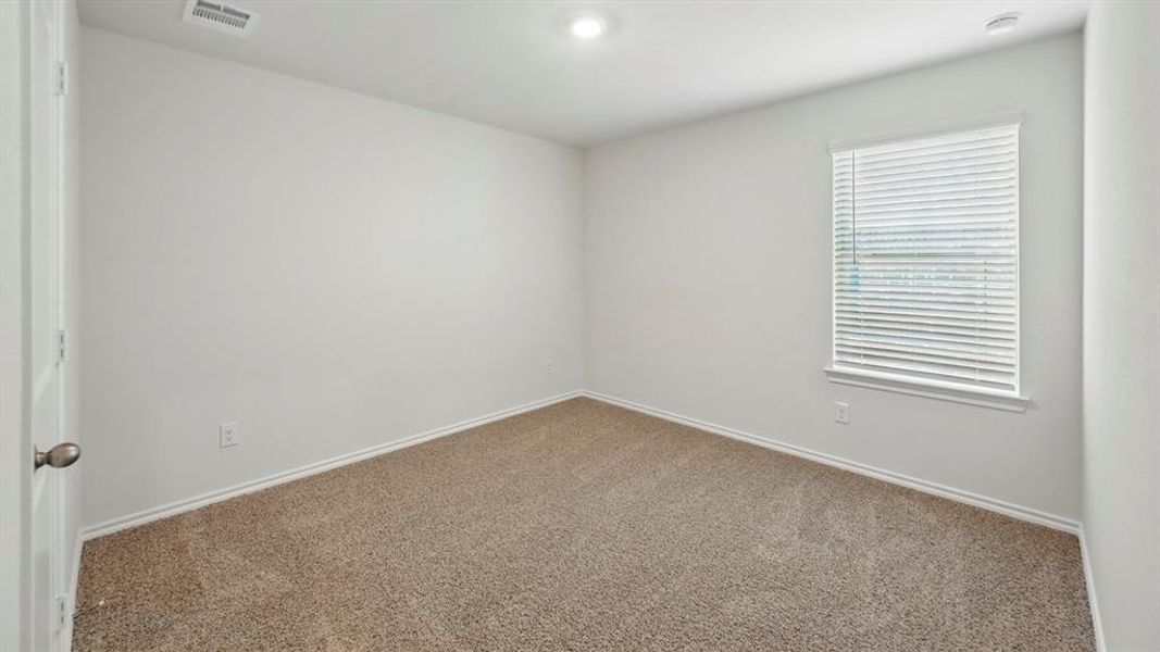 Spacious, unfurnished interior of a new home in Sanger Circle, Sanger (Image 21).