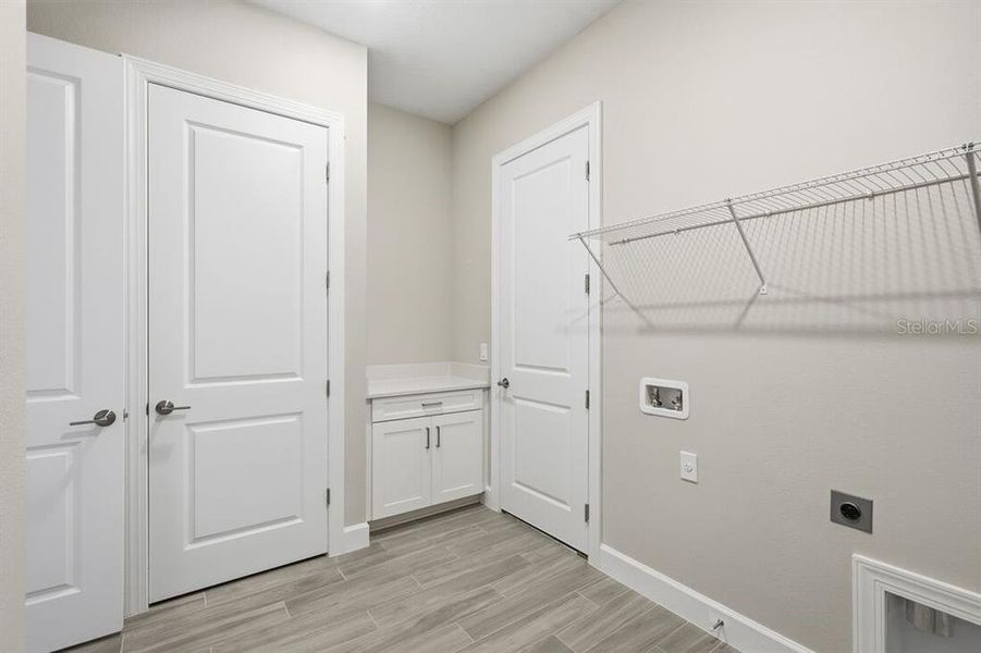 Spacious, unfurnished interior of a new home in Esplanade at Westview, Kissimmee (Image 24).