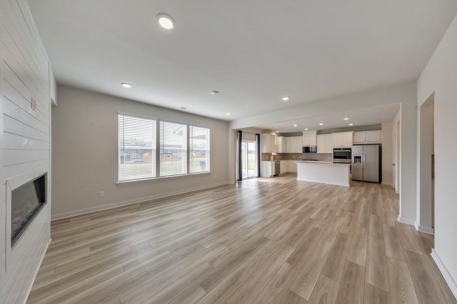 Spacious, unfurnished interior of a new home in Conner Farm, Dawsonville (Image 53).