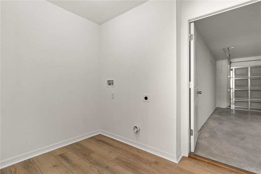 Spacious, unfurnished interior of a new home in , Brooksville (Image 21).