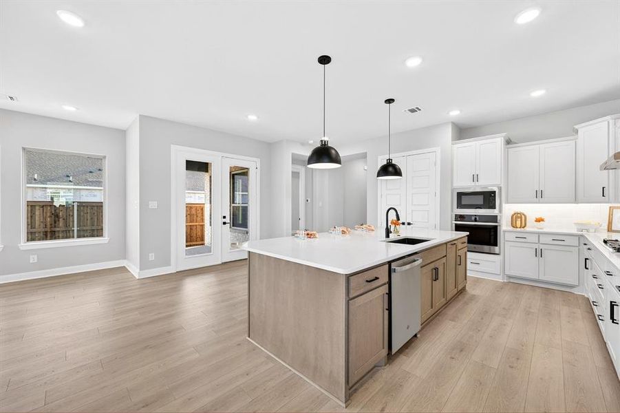 Furnished interior view inside a new home in Elements at Viridian - Signature Series, Arlington (Image 14).