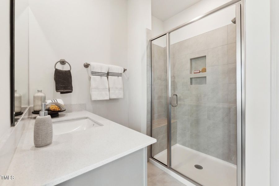 P_RAL_WAI_Julianne_INT_PBTH_2