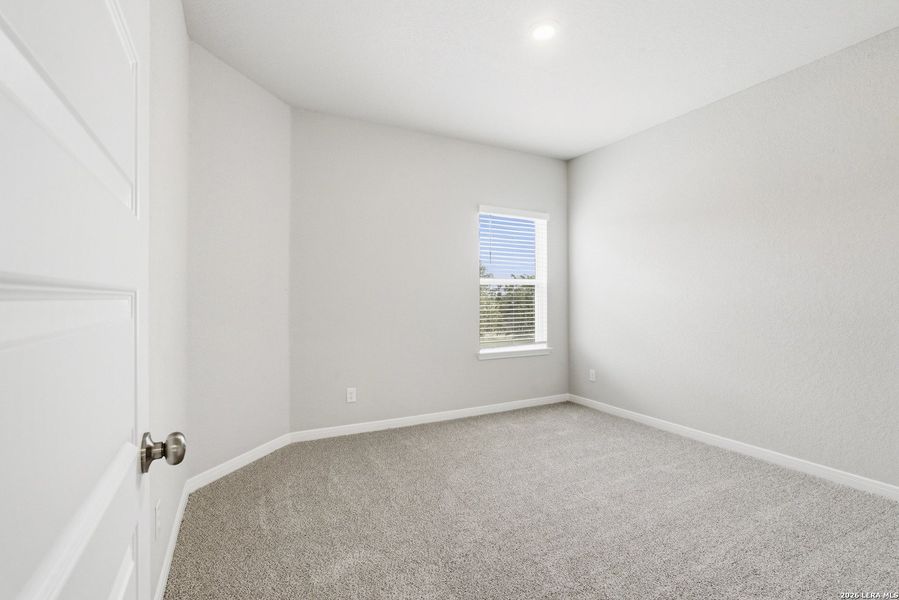 Spacious, unfurnished interior of a new home in Dauer Ranch, New Braunfels (Image 26). Spacious, unfurnished interior of a new home in Dauer Ranch, New Braunfels (Image 26).