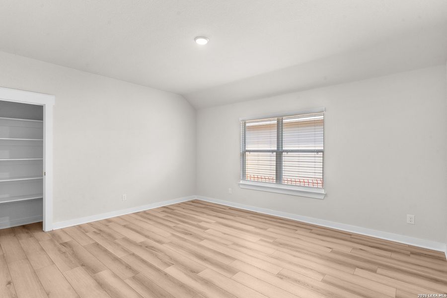 Spacious, unfurnished interior of a new home in Prairie Green, Converse (Image 21).