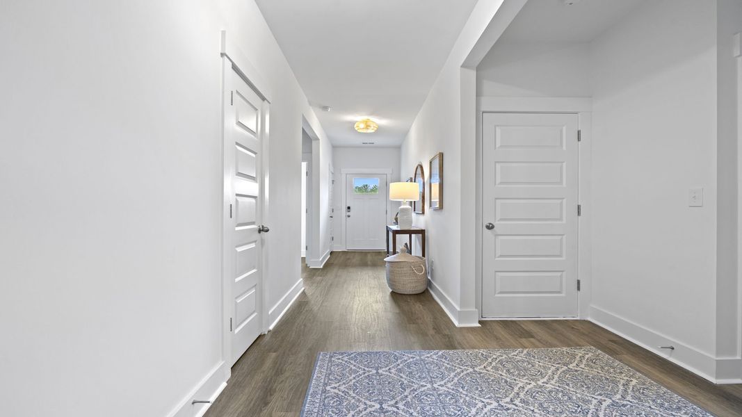 Spacious, unfurnished interior of a new home in The Pines at New Hampstead, Savannah (Image 21).