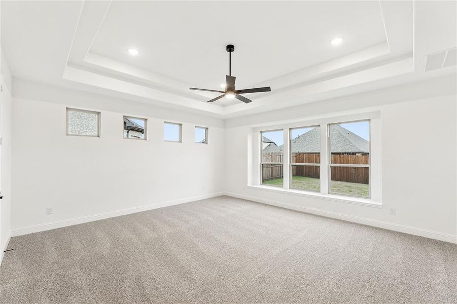 Spacious, unfurnished interior of a new home in Stone River Glen 60s, Royse City (Image 30).
