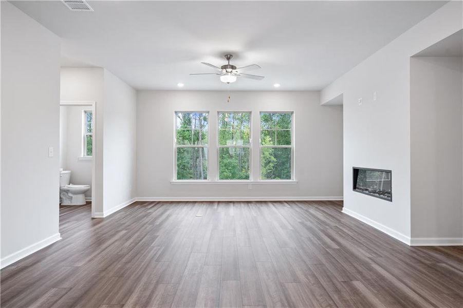 Spacious, unfurnished interior of a new home in , Mableton (Image 19).