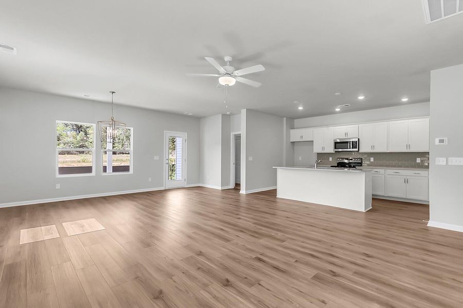 Spacious, unfurnished interior of a new home in Fairway Woods at Wyboo, Manning (Image 17). Spacious, unfurnished interior of a new home in Fairway Woods at Wyboo, Manning (Image 17).
