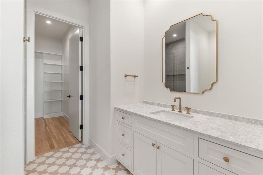 Furnished interior view inside a new home in , Dallas (Image 32).