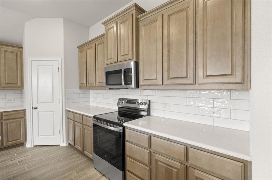 1125 Avery- Kitchen-4 1125 Avery- Kitchen-4