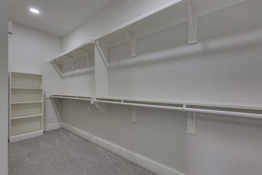 Image 36 of a home in .