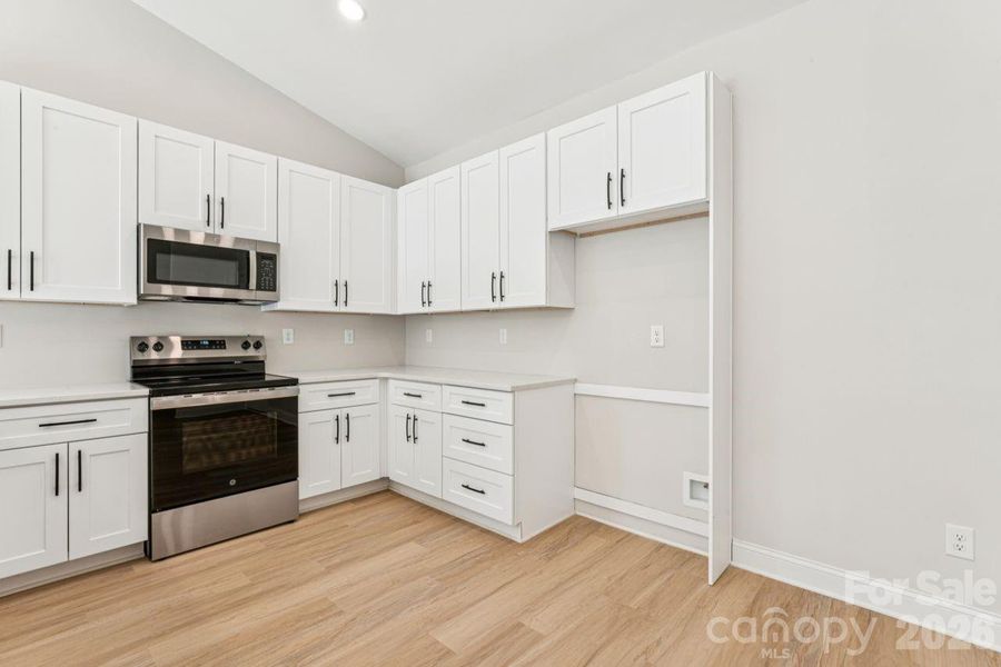 Furnished interior view inside a new home in , Kings Mountain (Image 6).