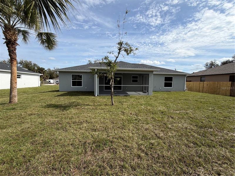Exterior details and patio area of a home in , North Port (Image 23).